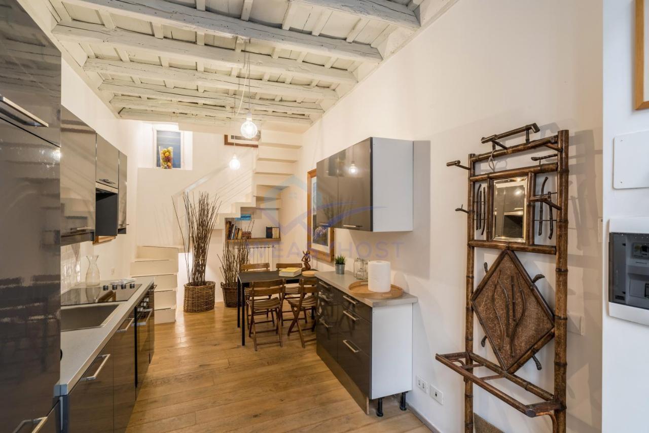 Cozy Entire Apt Close To Piazza Trilussa Rome Exterior photo